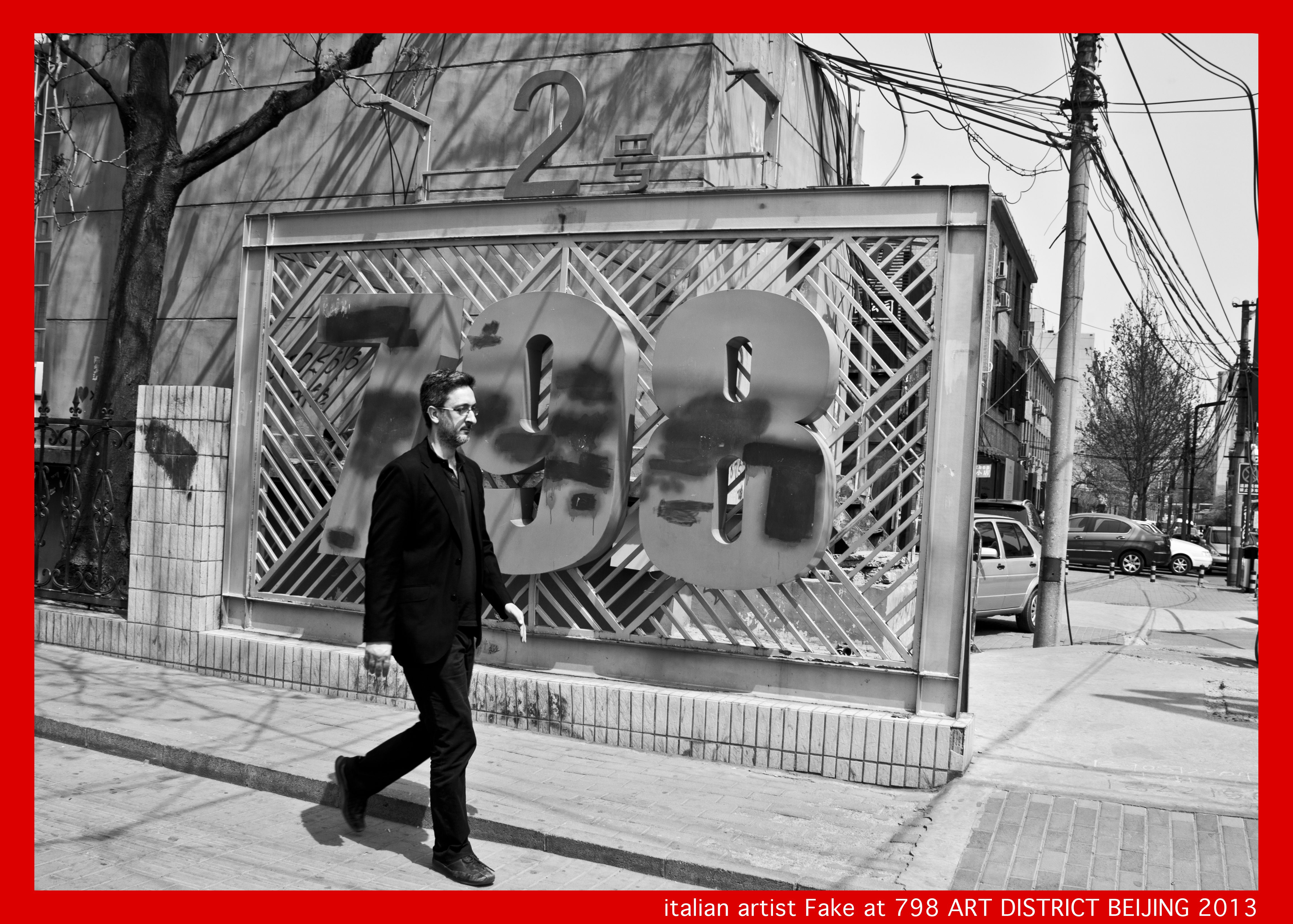 ITALIAN ARTIST STEFANO FAKE AT BEIJING 798 ART DISTRICT