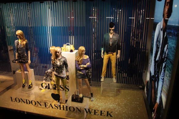 GUESS REGENT STREET 09