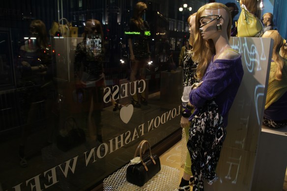 GUESS REGENT STREET 13