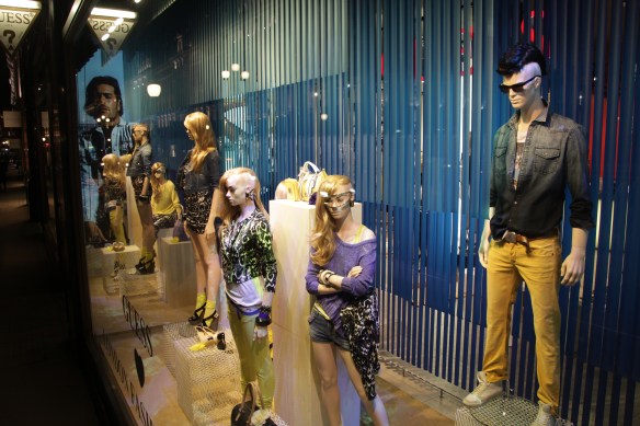 GUESS REGENT STREET 17