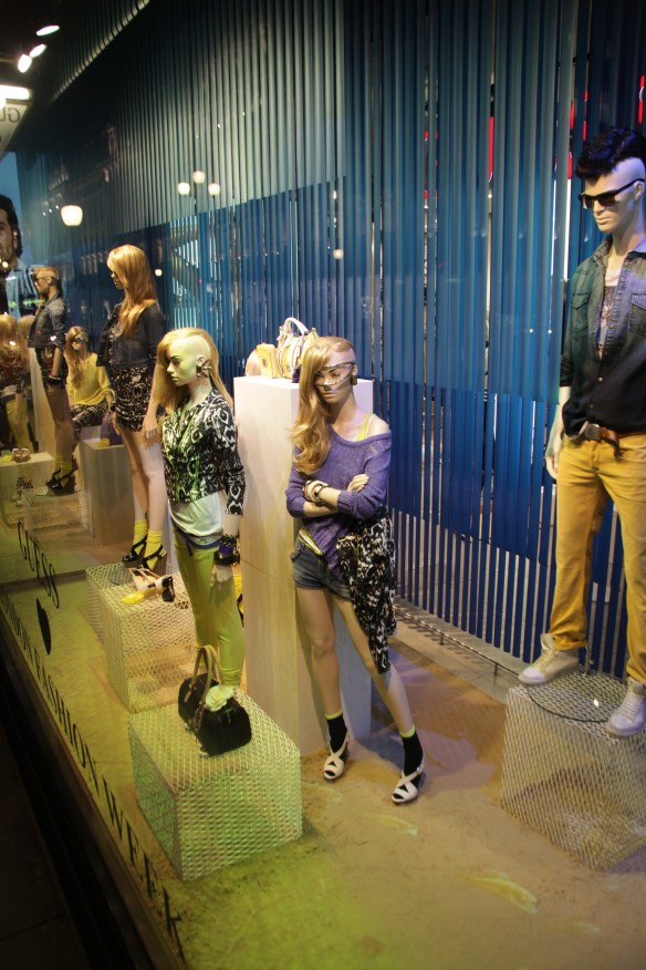 GUESS REGENT STREET 20