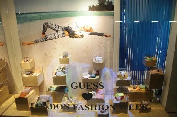 GUESS REGENT STREET 24