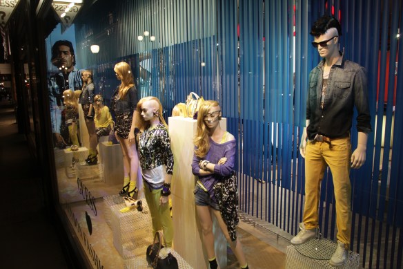 GUESS REGENT STREET 25