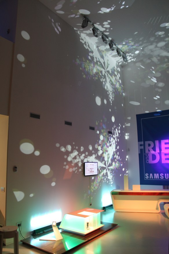 fuorisalone milano 2013 ZONA TORTONA SAMSUNG CHEMICAL_10