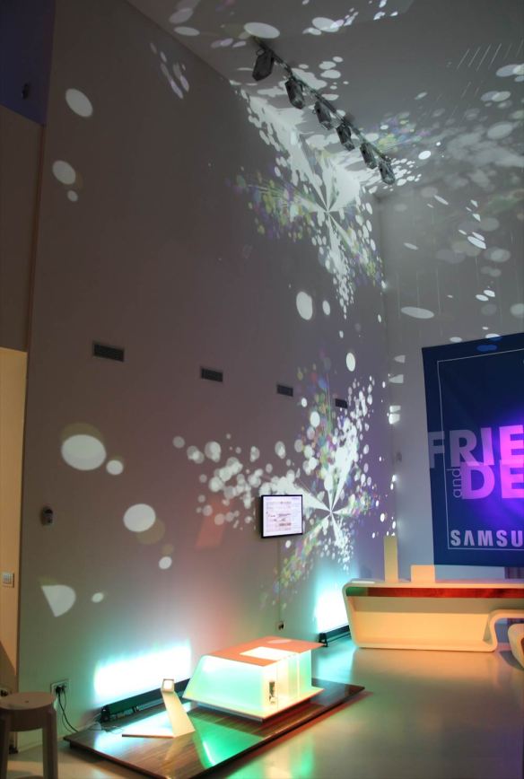 fuorisalone milano 2013 ZONA TORTONA SAMSUNG CHEMICAL_10_1