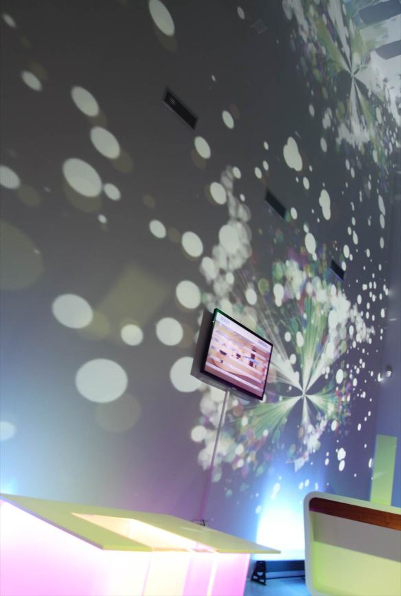 fuorisalone milano 2013 ZONA TORTONA SAMSUNG CHEMICAL_5_1