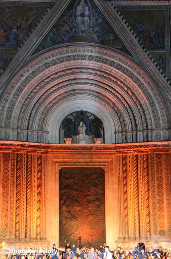 THE FAKE FACTORY O.I.C. DUOMO DI ORVIETO 05