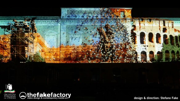 FEDERICO FELLINI . beyond LA DOLCE VITA _21027