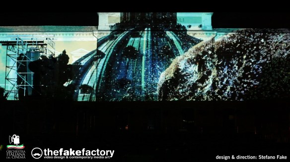 FEDERICO FELLINI . beyond LA DOLCE VITA _21474