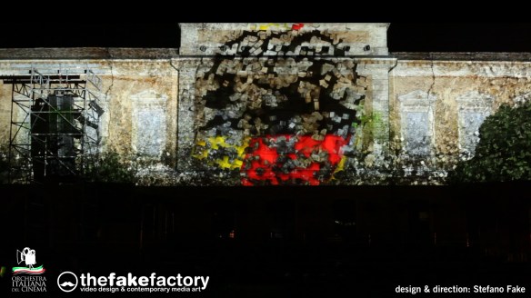 FEDERICO FELLINI . beyond LA DOLCE VITA _22750