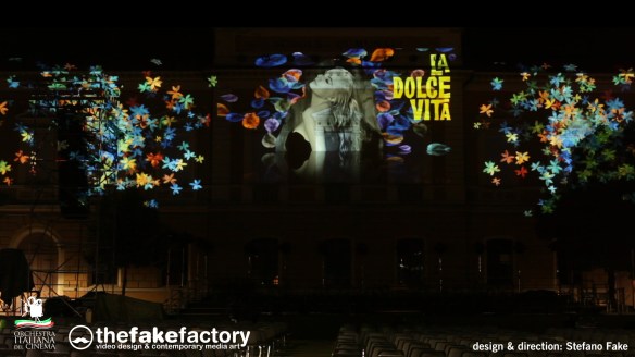 FEDERICO FELLINI . beyond LA DOLCE VITA _30891