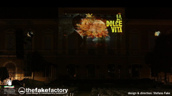 FEDERICO FELLINI . beyond LA DOLCE VITA _32916