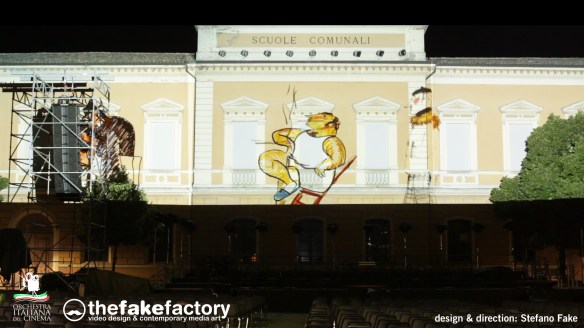 FEDERICO FELLINI . beyond LA DOLCE VITA _37893