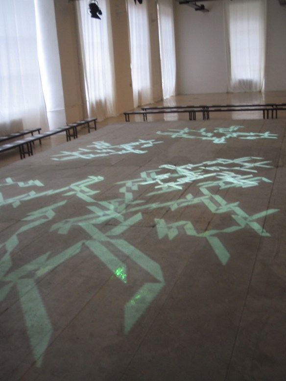 STEFANO FAKE fashion show abstract art intallation 2005_17