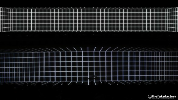 GUESS 3D HOLOGRAPHIC FASHION SHOW RUNAWAY 2014_01304