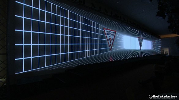 GUESS 3D HOLOGRAPHIC FASHION SHOW RUNAWAY 2014_01736