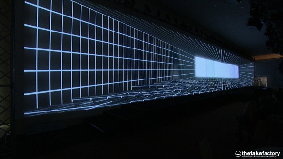 GUESS 3D HOLOGRAPHIC FASHION SHOW RUNAWAY 2014_01974