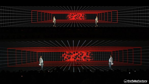 GUESS 3D HOLOGRAPHIC FASHION SHOW RUNAWAY 2014_03192