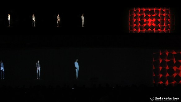 GUESS 3D HOLOGRAPHIC FASHION SHOW RUNAWAY 2014_03550