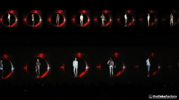 GUESS 3D HOLOGRAPHIC FASHION SHOW RUNAWAY 2014_03800