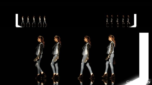 GUESS 3D HOLOGRAPHIC FASHION SHOW RUNAWAY 2014_05309