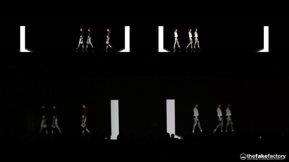 GUESS 3D HOLOGRAPHIC FASHION SHOW RUNAWAY 2014_06581