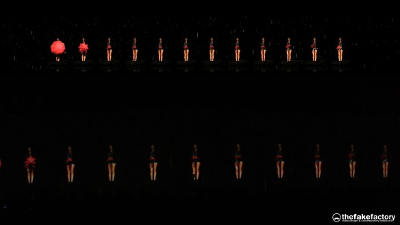 GUESS 3D HOLOGRAPHIC FASHION SHOW RUNAWAY 2014_07059