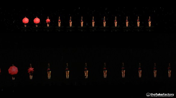 GUESS 3D HOLOGRAPHIC FASHION SHOW RUNAWAY 2014_07064