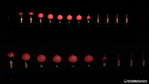 GUESS 3D HOLOGRAPHIC FASHION SHOW RUNAWAY 2014_07087