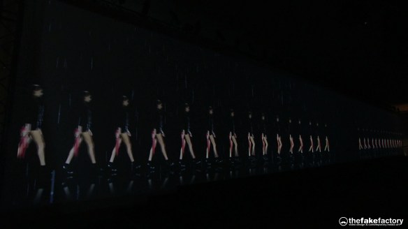 GUESS 3D HOLOGRAPHIC FASHION SHOW RUNAWAY 2014_07656