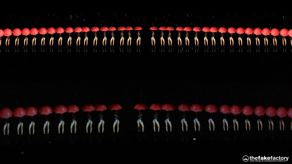 GUESS 3D HOLOGRAPHIC FASHION SHOW RUNAWAY 2014_07911