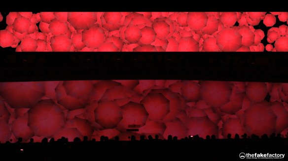 GUESS 3D HOLOGRAPHIC FASHION SHOW RUNAWAY 2014_08063