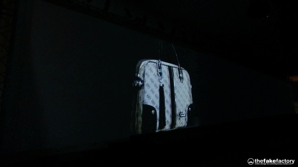 GUESS 3D HOLOGRAPHIC FASHION SHOW RUNAWAY 2014_09684