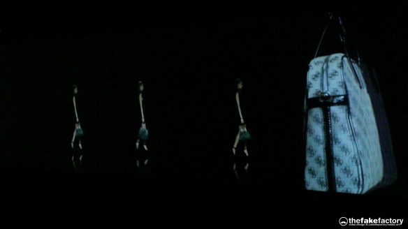 GUESS 3D HOLOGRAPHIC FASHION SHOW RUNAWAY 2014_09843