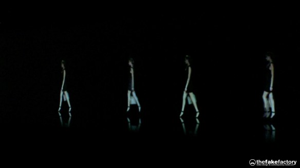 GUESS 3D HOLOGRAPHIC FASHION SHOW RUNAWAY 2014_10313