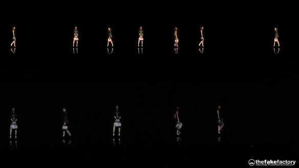 GUESS 3D HOLOGRAPHIC FASHION SHOW RUNAWAY 2014_10628