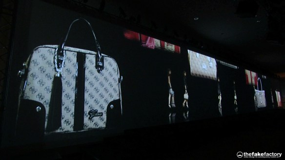 GUESS 3D HOLOGRAPHIC FASHION SHOW RUNAWAY 2014_10687