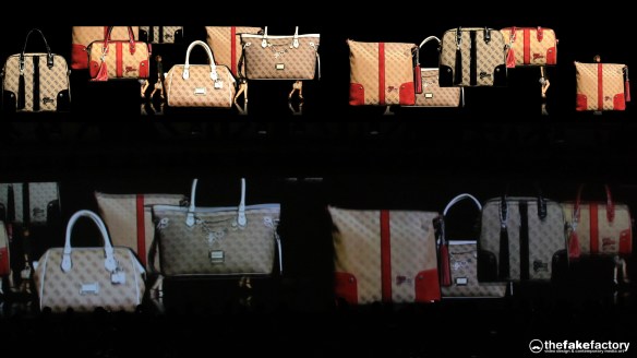 GUESS 3D HOLOGRAPHIC FASHION SHOW RUNAWAY 2014_10774