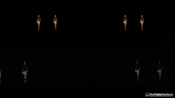 GUESS 3D HOLOGRAPHIC FASHION SHOW RUNAWAY 2014_11048