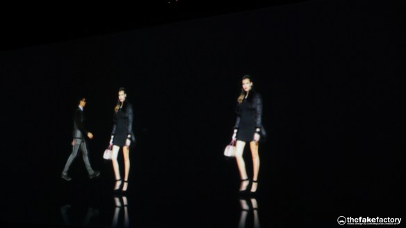 GUESS 3D HOLOGRAPHIC FASHION SHOW RUNAWAY 2014_11224