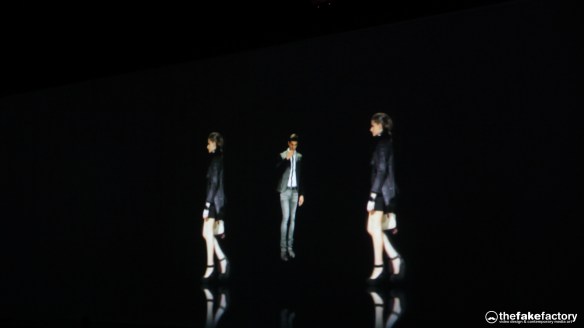 GUESS 3D HOLOGRAPHIC FASHION SHOW RUNAWAY 2014_11304
