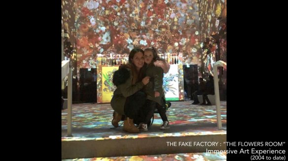 the fake factory the flowers room_00089