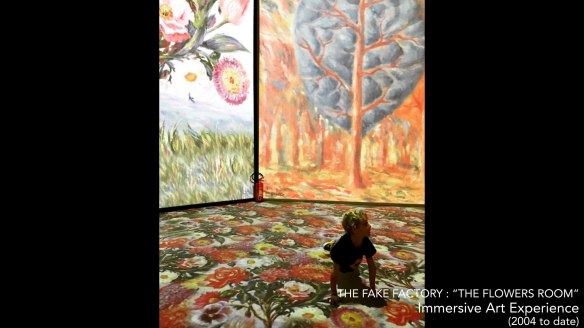 the fake factory the flowers room_00300