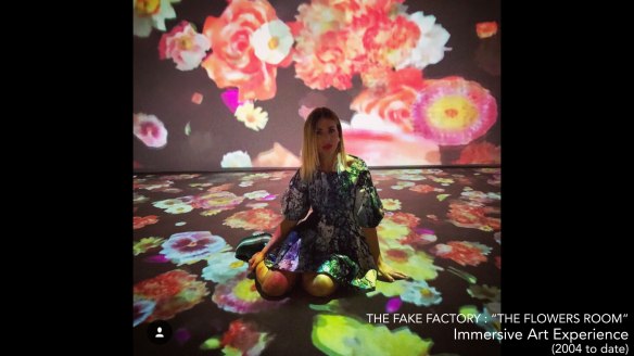 the fake factory the flowers room_00312