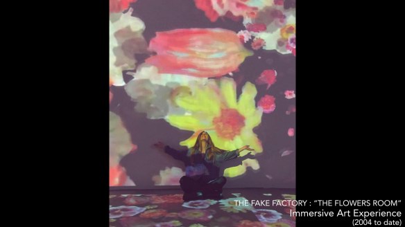 the fake factory the flowers room_00351