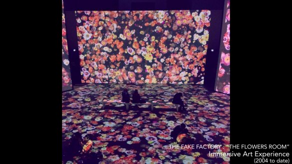 the fake factory the flowers room_00391